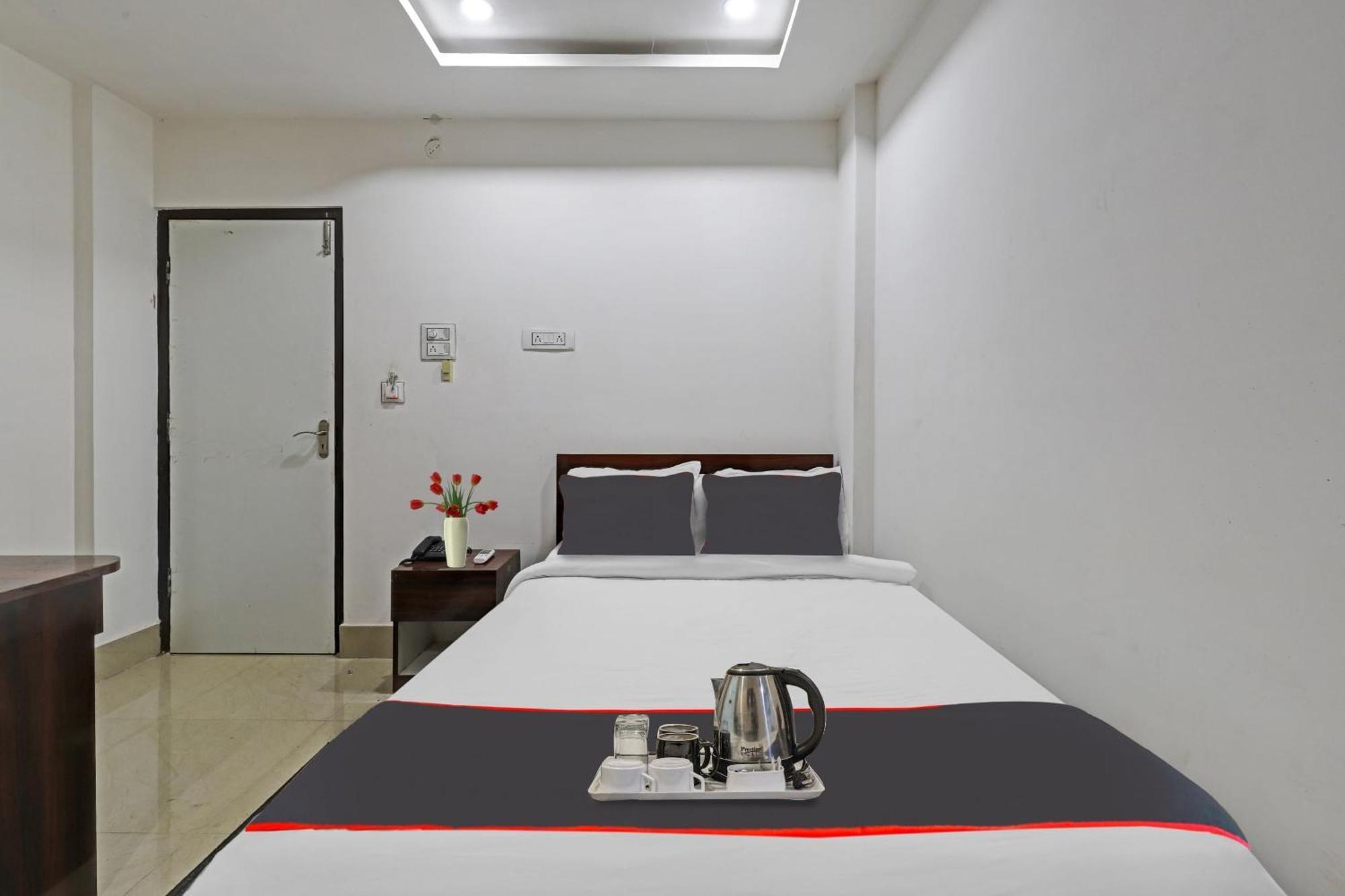 Hotel O Lakhi Guest House غاواهاتي المظهر الخارجي الصورة