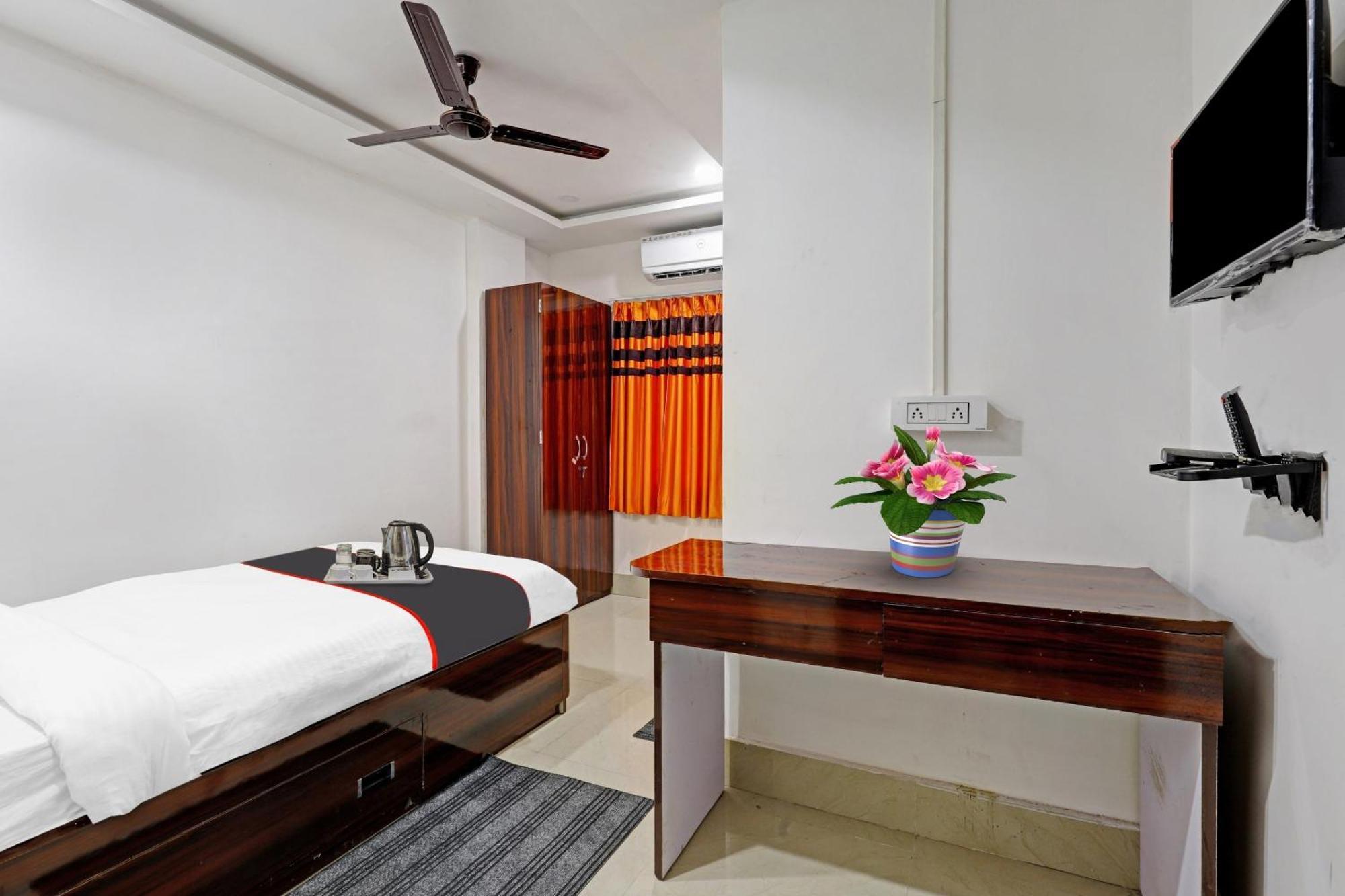 Hotel O Lakhi Guest House غاواهاتي المظهر الخارجي الصورة