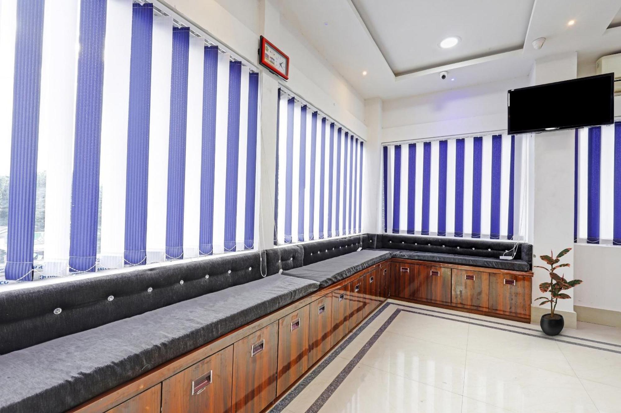 Hotel O Lakhi Guest House غاواهاتي المظهر الخارجي الصورة